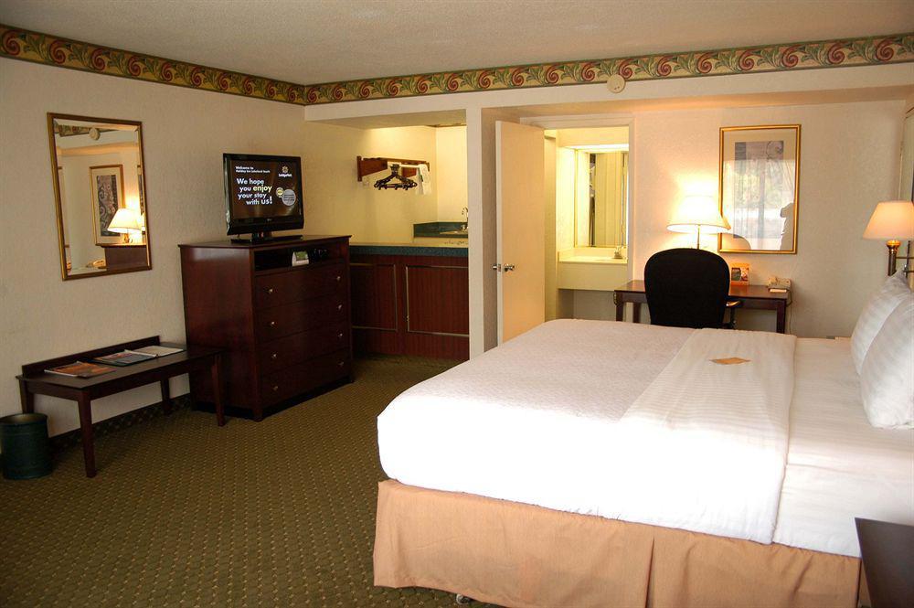Hampton Inn Tampa-Veterans Expressway Kültér fotó